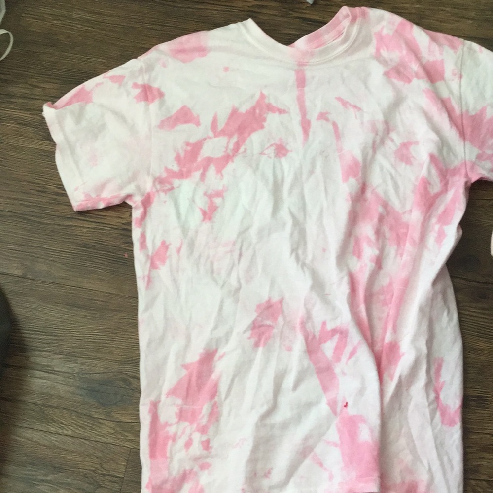 Pink tye dye shirt